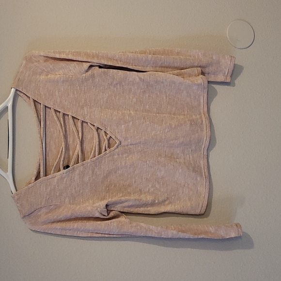 H&M Pink Cropped Sweater with Back Cut-Out - Picture 2 of 3